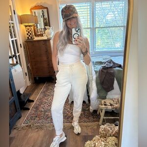 Universal Thread joggers